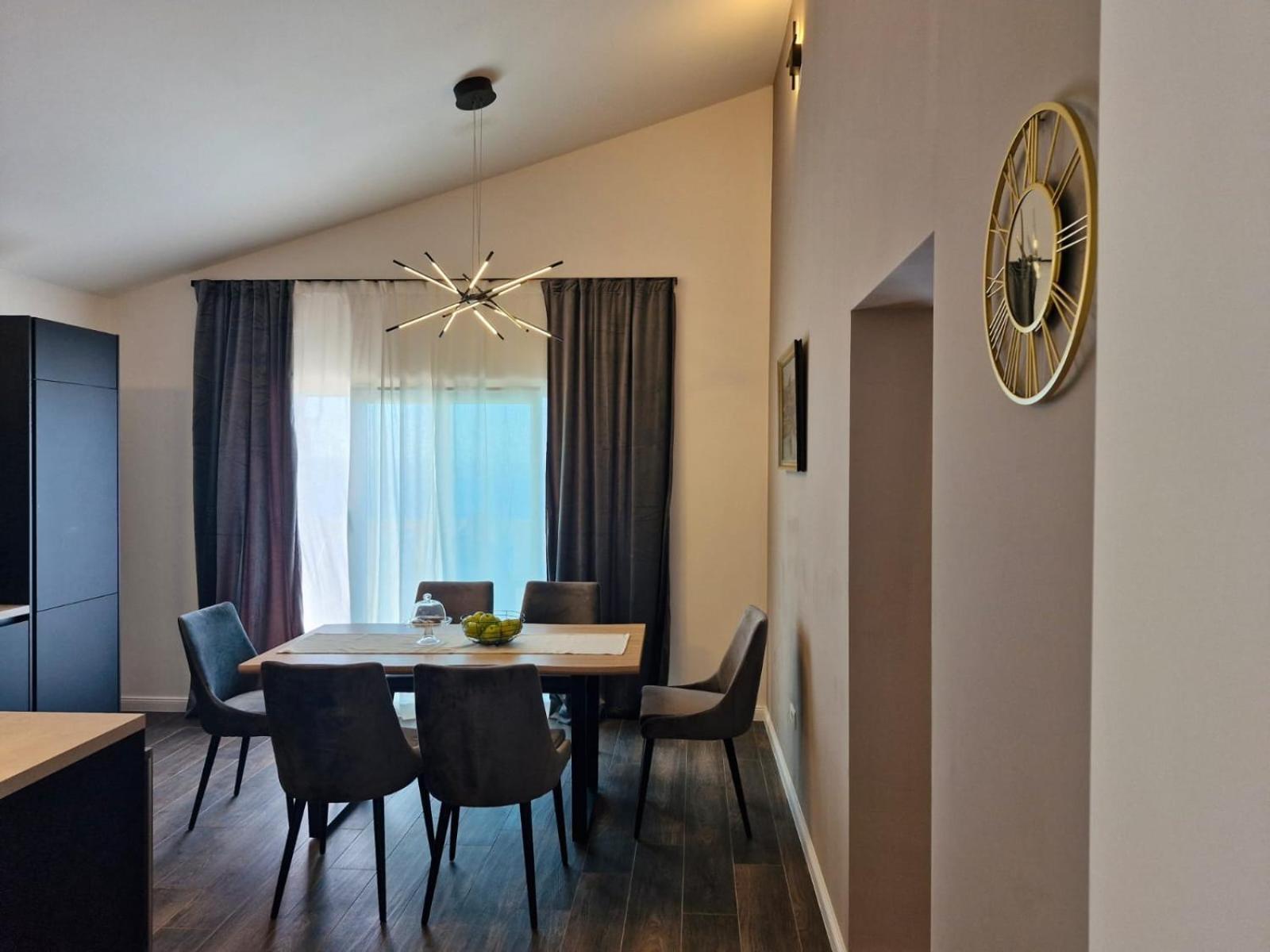 Sea View Luxury Apart Hotel Villa Conte With Swiming Pool And Romantic Spa Podstrana Buitenkant foto